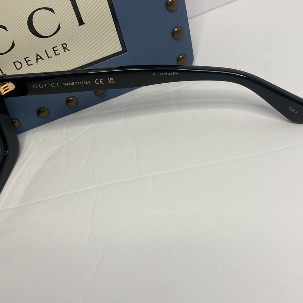 Gucci GG0328s 001 Oversized rectangular Black Gold GG Authentic Sunglasses - Picture 9 of 13